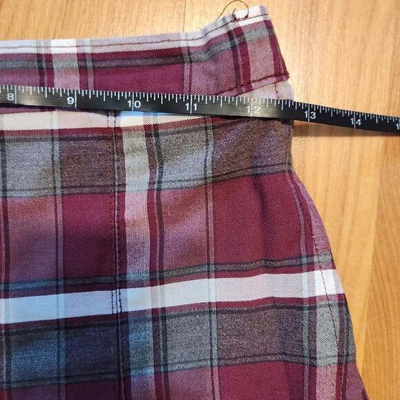School Uniform Girls' Pleat Skirt, Maroon /White/Grey || 26in EUC - Picture 7 of 10